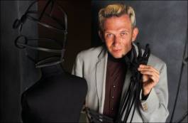 EXPERIMENTS IN FASHION AND ART