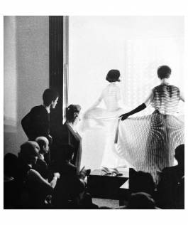 EXPERIMENTS IN FASHION AND ART