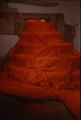 EXPERIMENTS IN FASHION AND ART