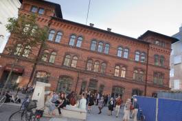 EXPERIMENTS IN FASHION AND ART