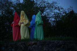 EXPERIMENTS IN FASHION AND ART