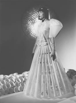 EXPERIMENTS IN FASHION AND ART