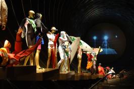 EXPERIMENTS IN FASHION AND ART