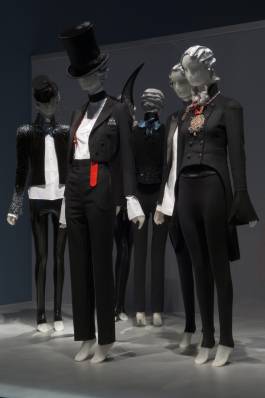 EXPERIMENTS IN FASHION AND ART