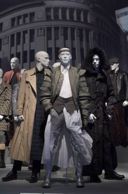 EXPERIMENTS IN FASHION AND ART