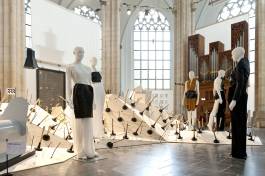 EXPERIMENTS IN FASHION AND ART