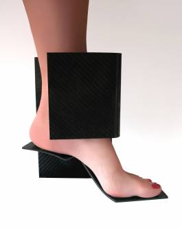 EXPERIMENTS IN FASHION AND ART