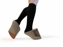 EXPERIMENTS IN FASHION AND ART