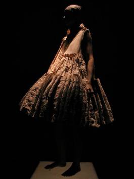 EXPERIMENTS IN FASHION AND ART