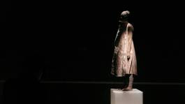 EXPERIMENTS IN FASHION AND ART