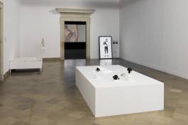 EXPERIMENTS IN FASHION AND ART