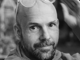 EXPERIMENTS IN FASHION AND ART