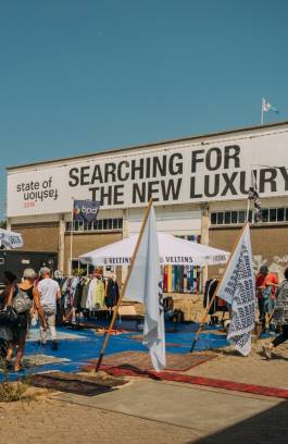 EXPERIMENTS IN FASHION AND ART