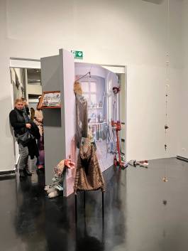 EXPERIMENTS IN FASHION AND ART