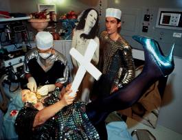 EXPERIMENTS IN FASHION AND ART