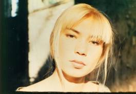 EXPERIMENTS IN FASHION AND ART