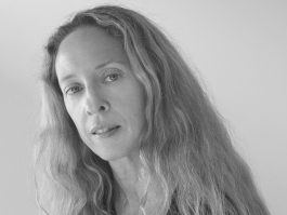 EXPERIMENTS IN FASHION AND ART